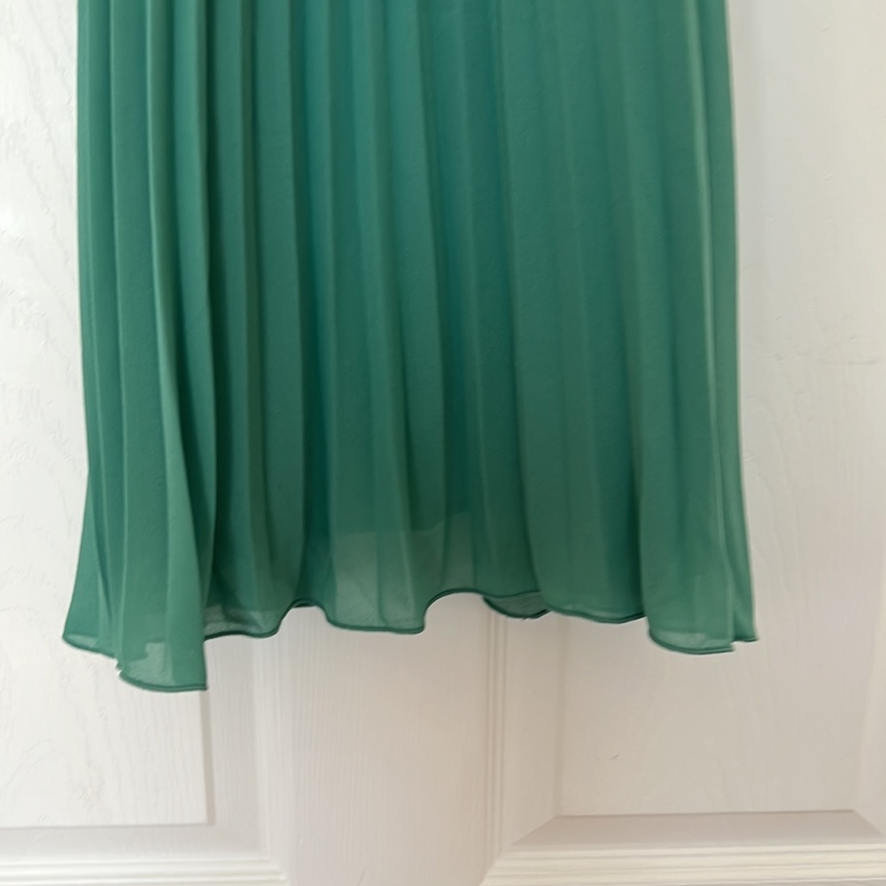 NWT H&M pleated sea foam green tunic top - Picture 4 of 8
